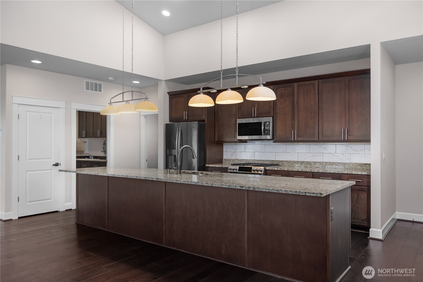 property viewer photo 34