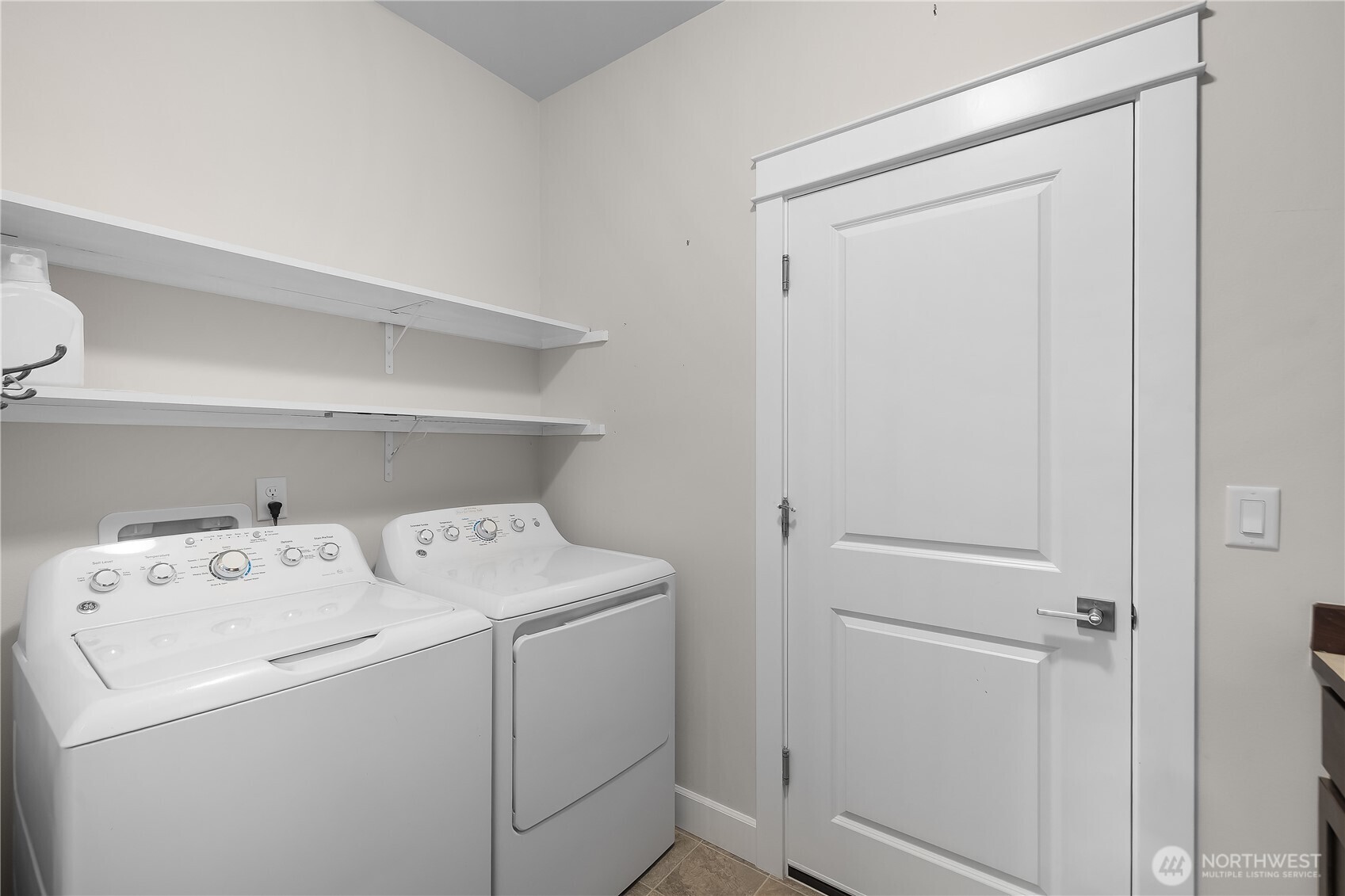 property viewer photo 39