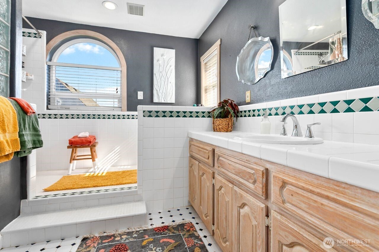 property viewer photo 26