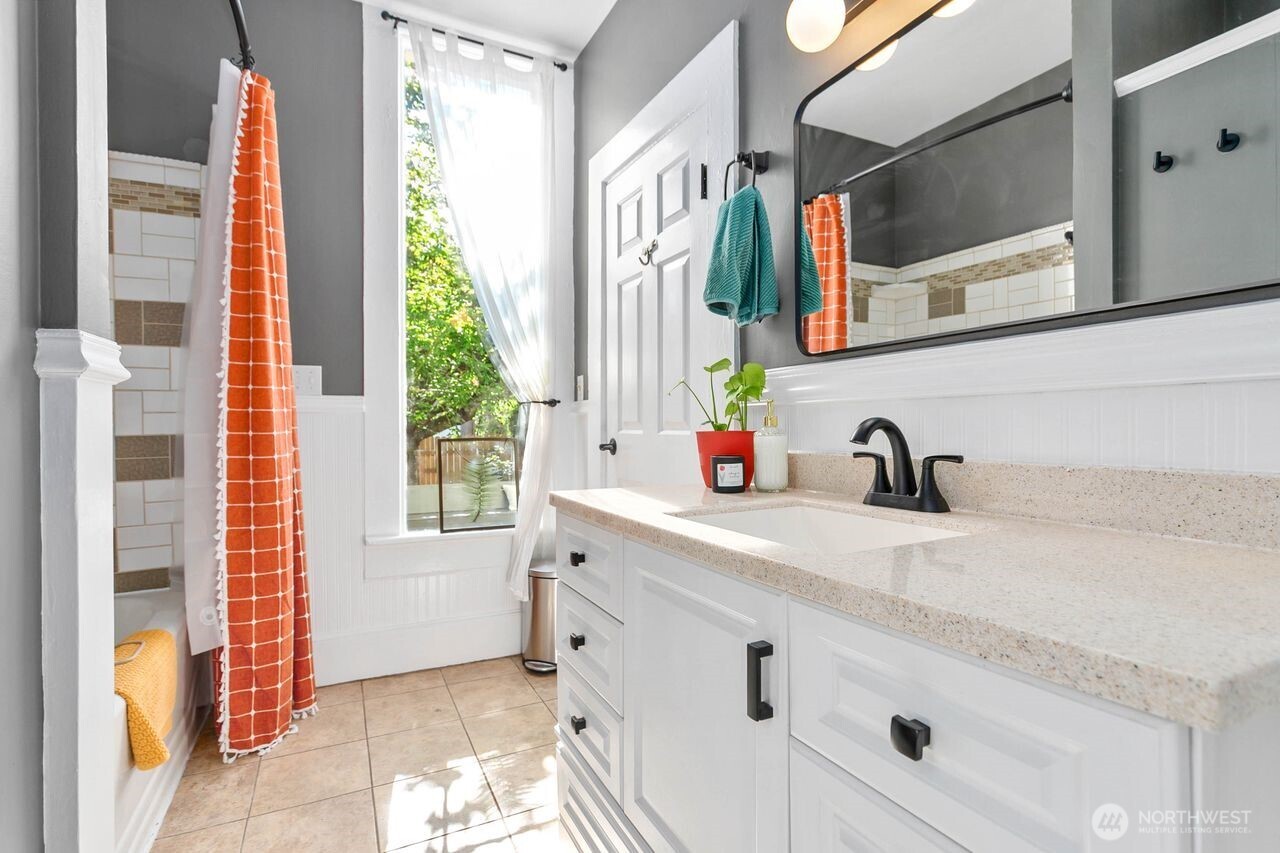 property viewer photo 27