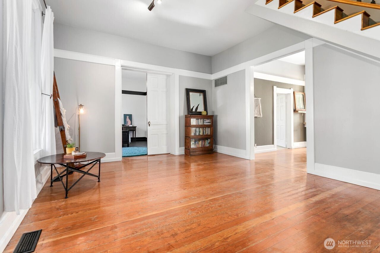 property viewer photo 29
