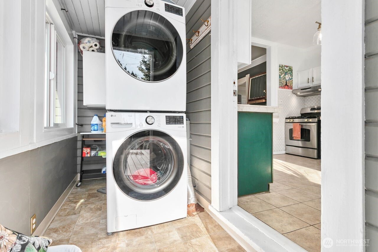 property viewer photo 32