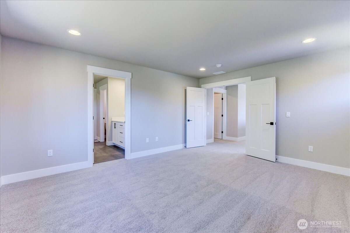 property viewer photo 19