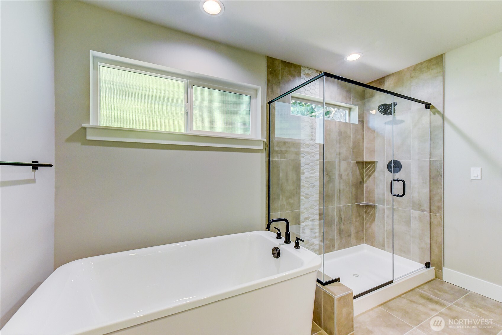 property viewer photo 21
