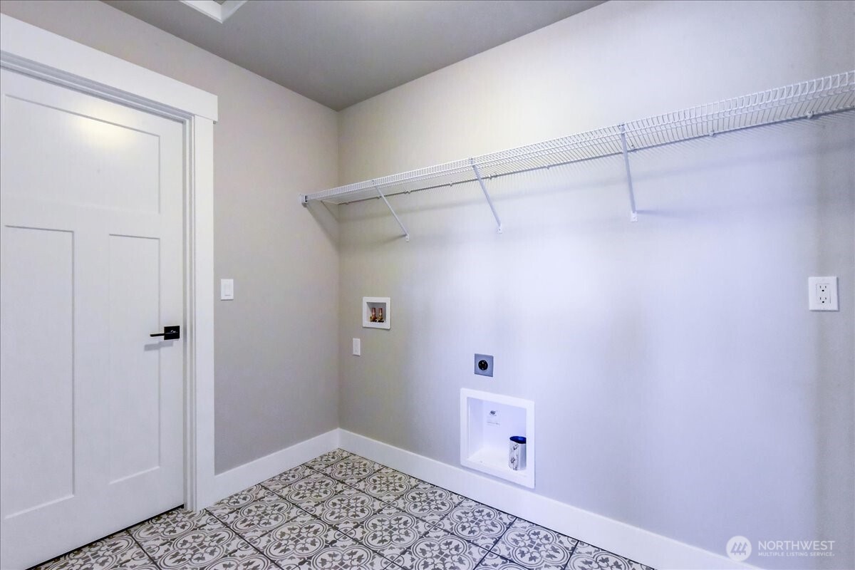 property viewer photo 30