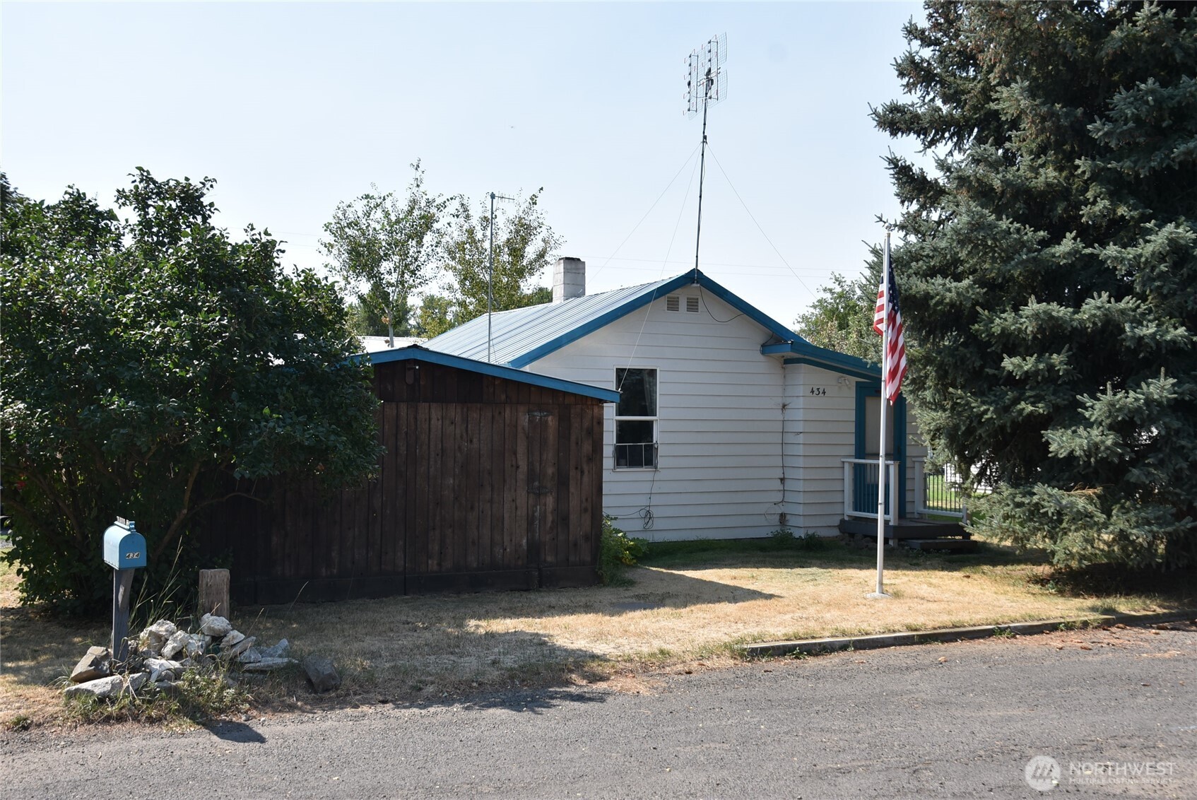 main property photo 0