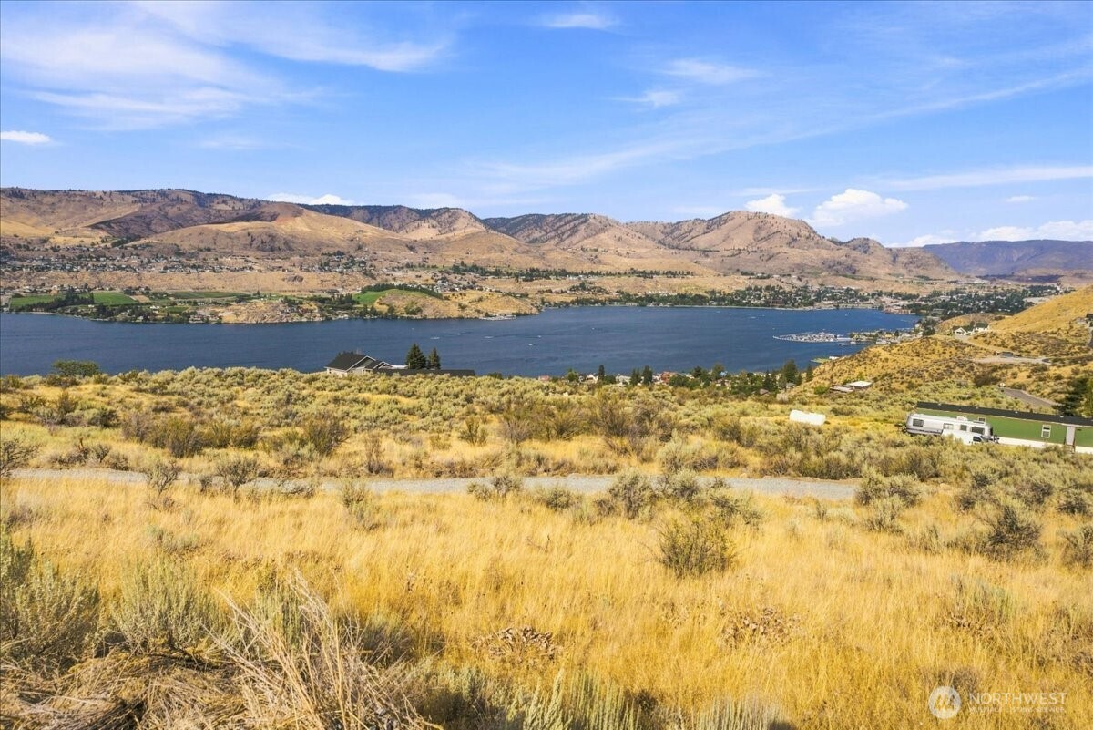 main property photo 0