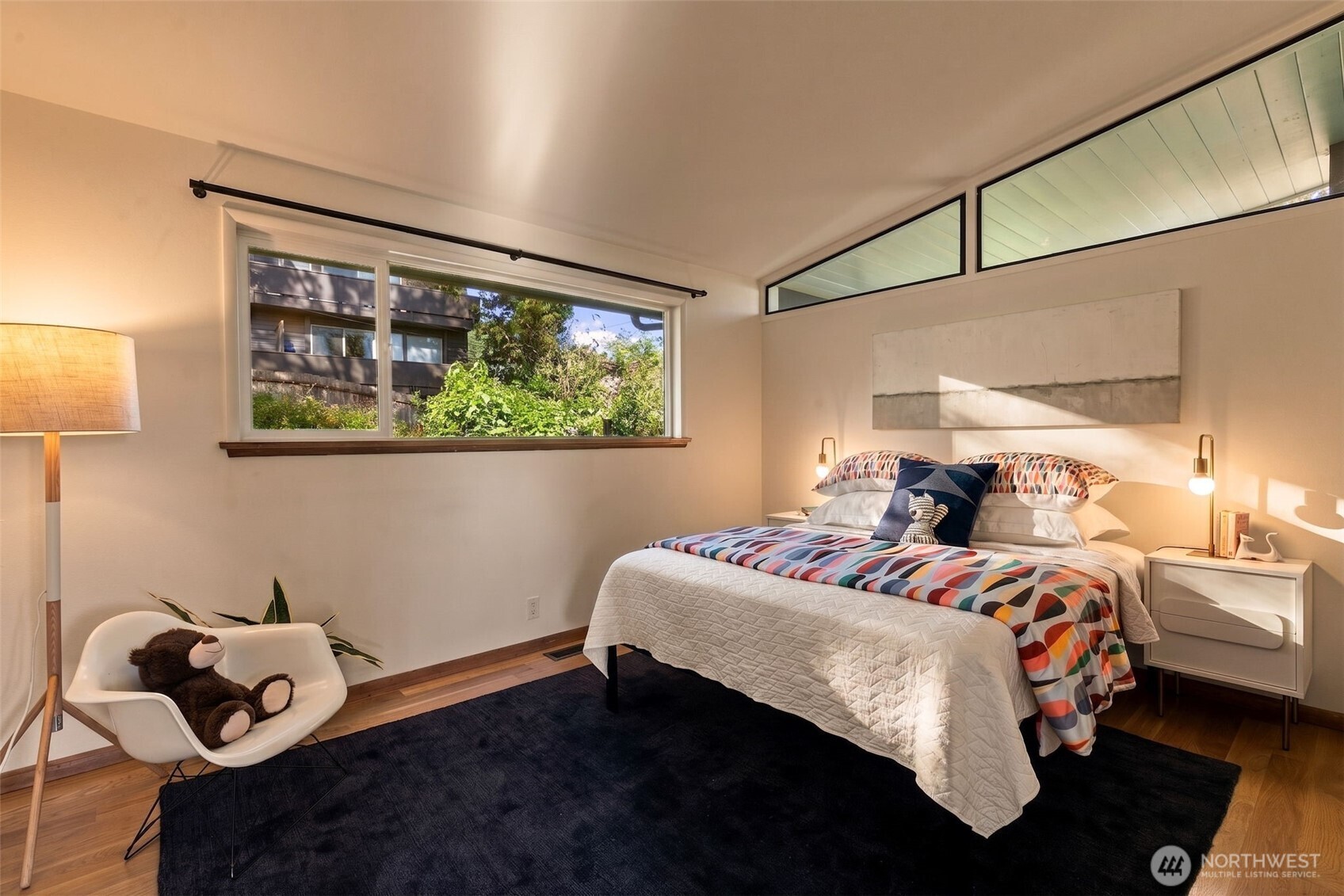 property viewer photo 10