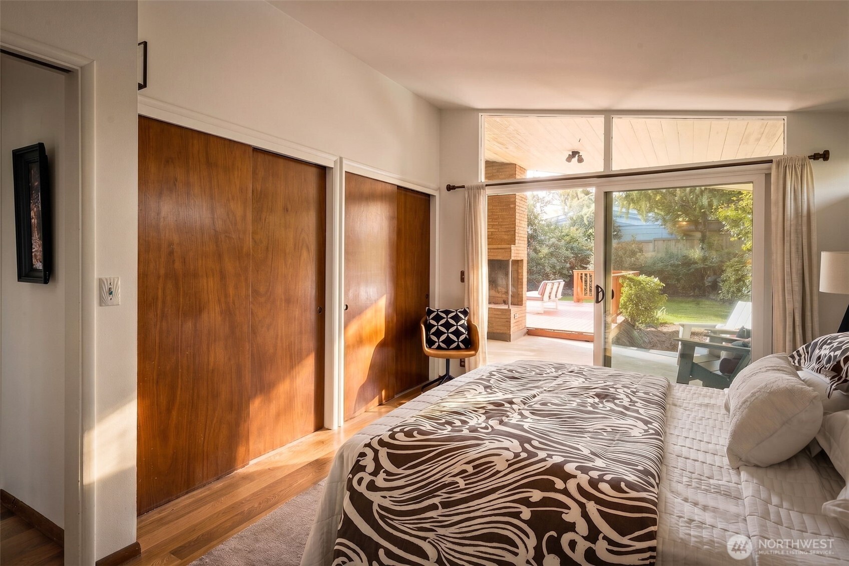 property viewer photo 14