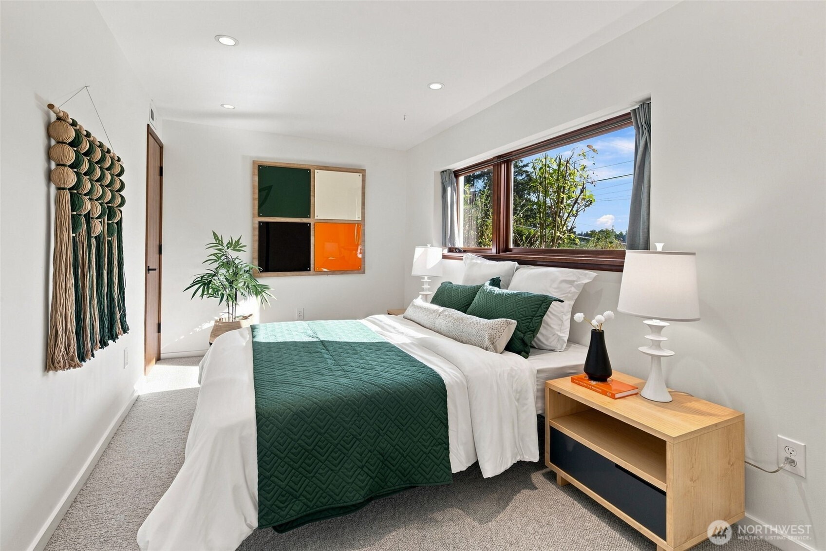 property viewer photo 25