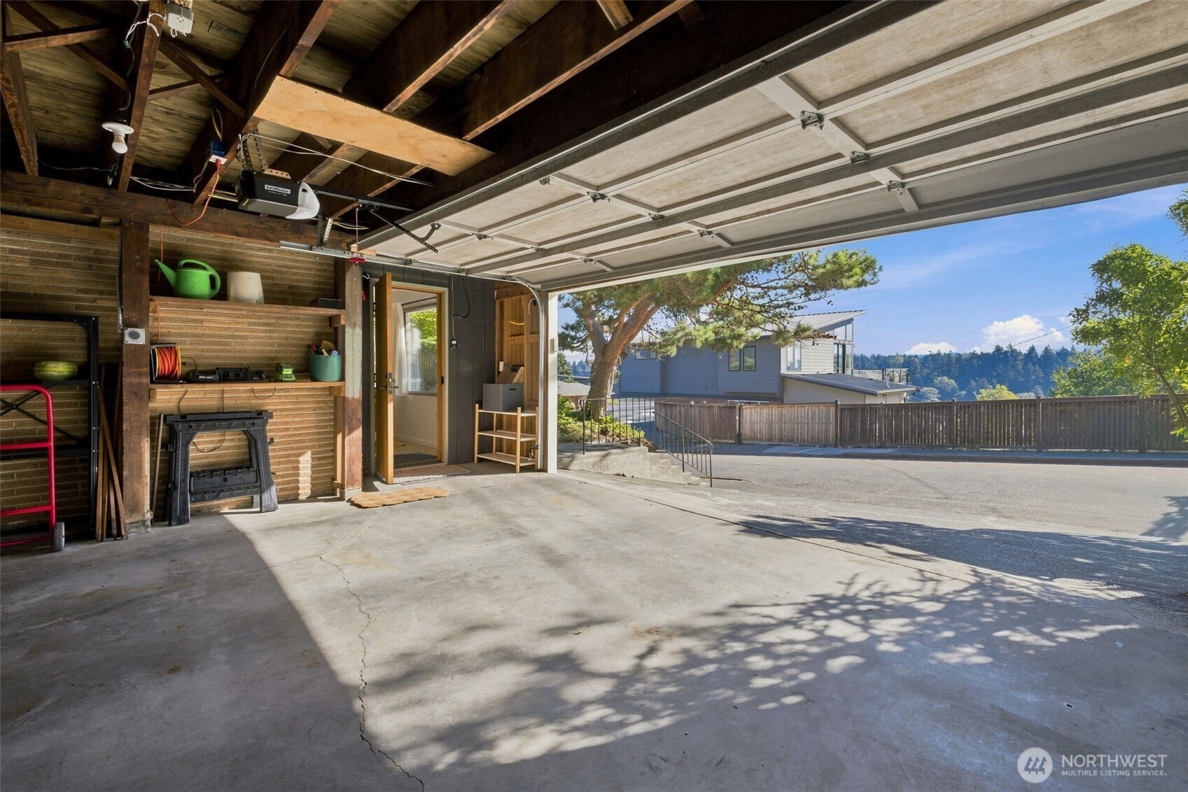 property viewer photo 30