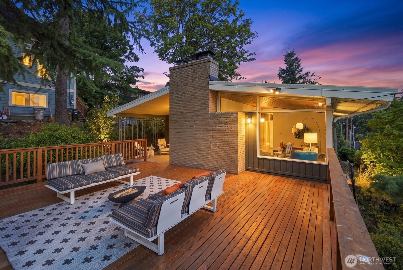 property viewer photo 36