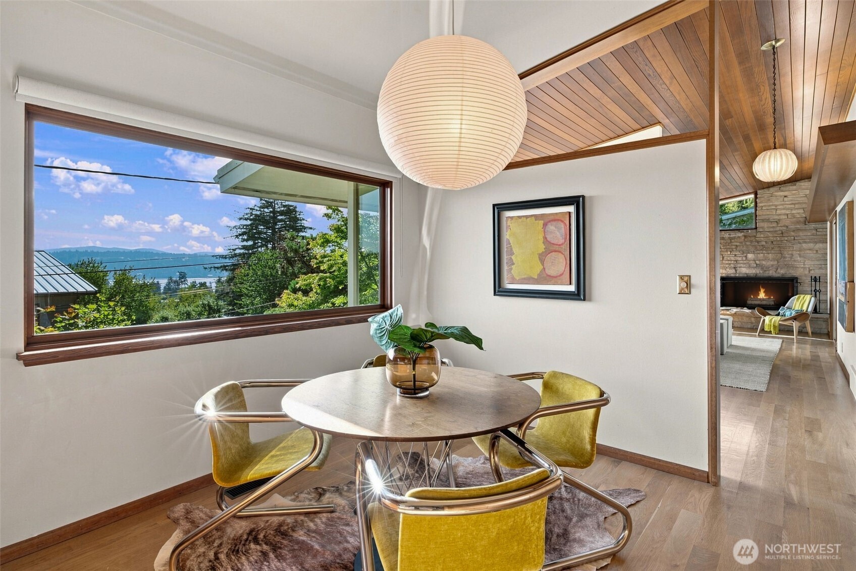 property viewer photo 4