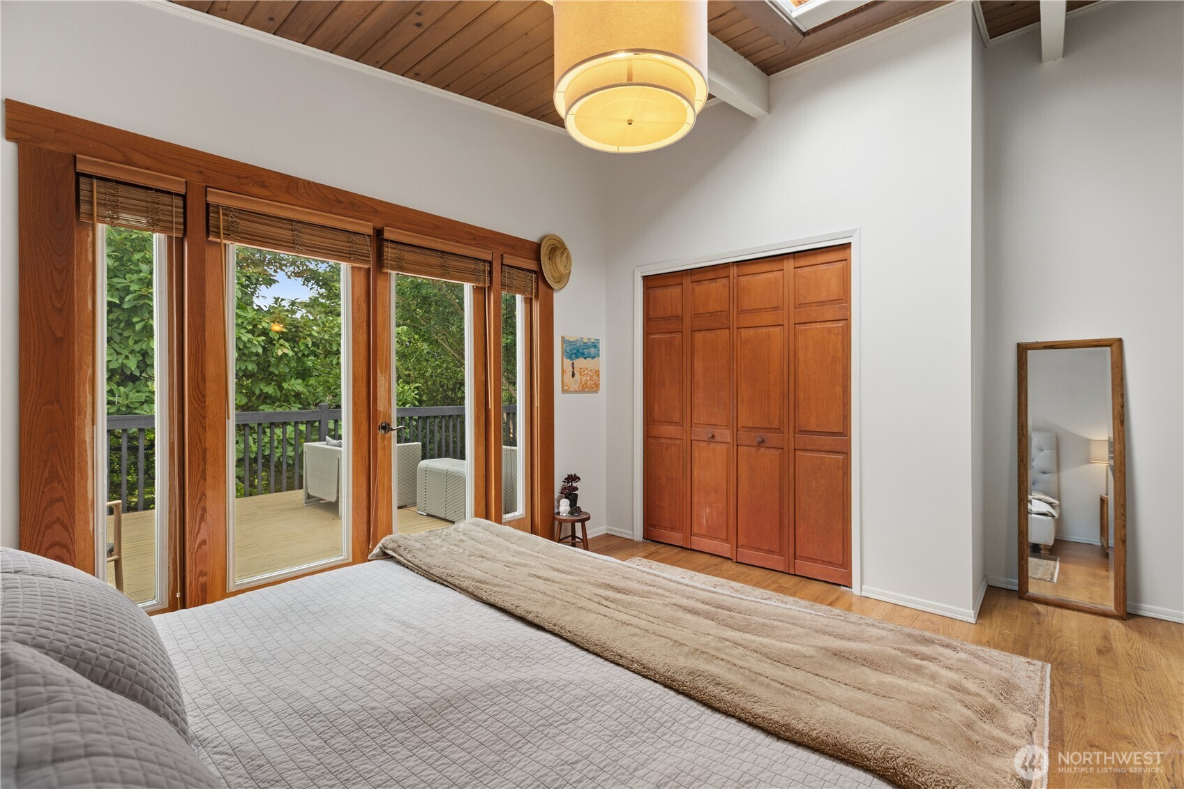 property viewer photo 15