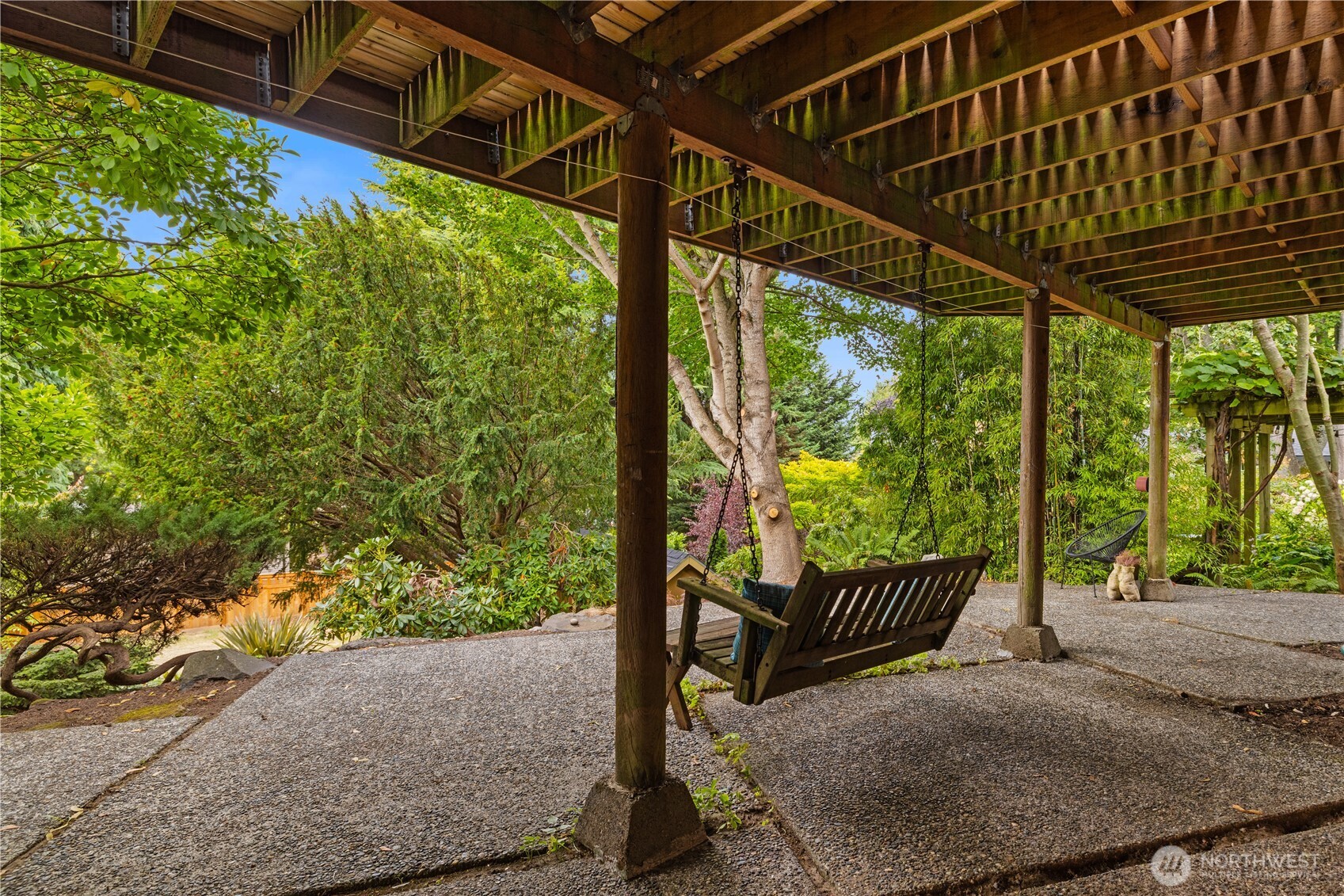 property viewer photo 30