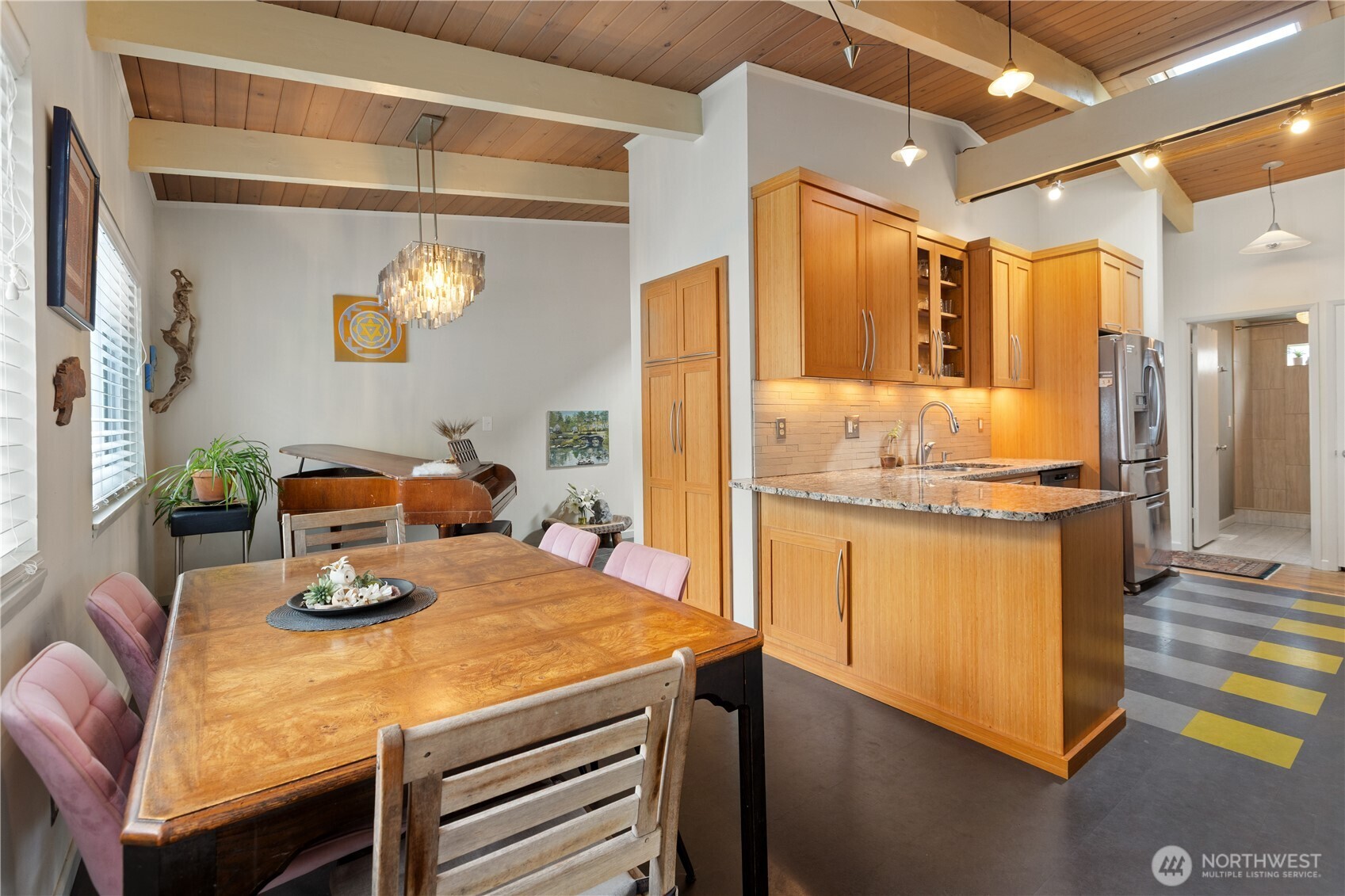 property viewer photo 7