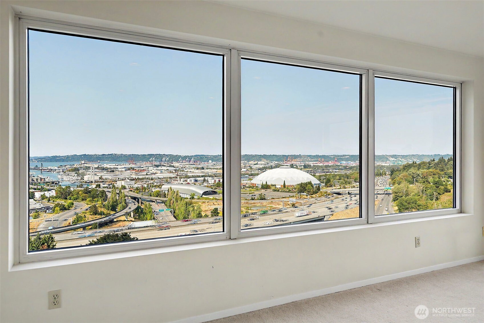property viewer photo 1