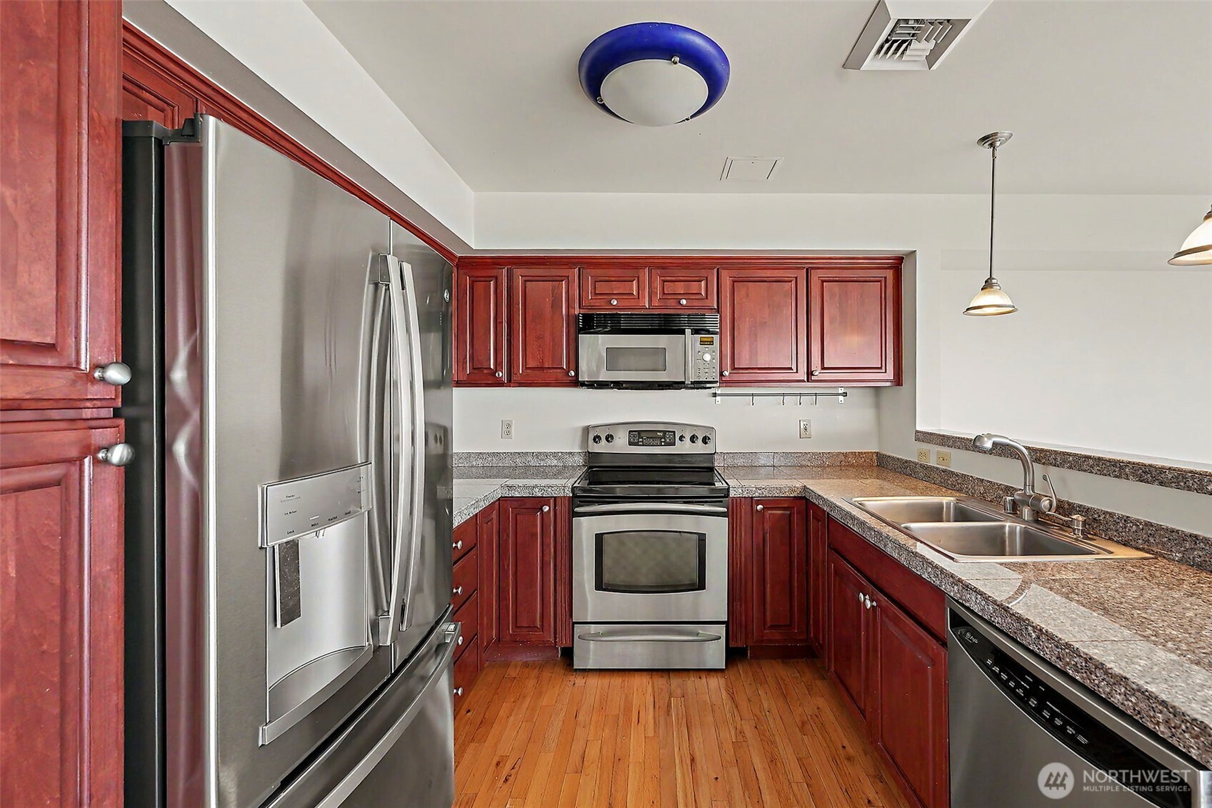 property viewer photo 10