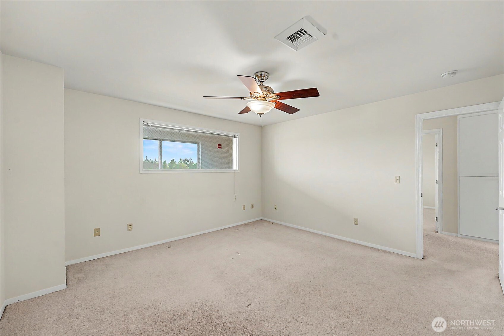 property viewer photo 15