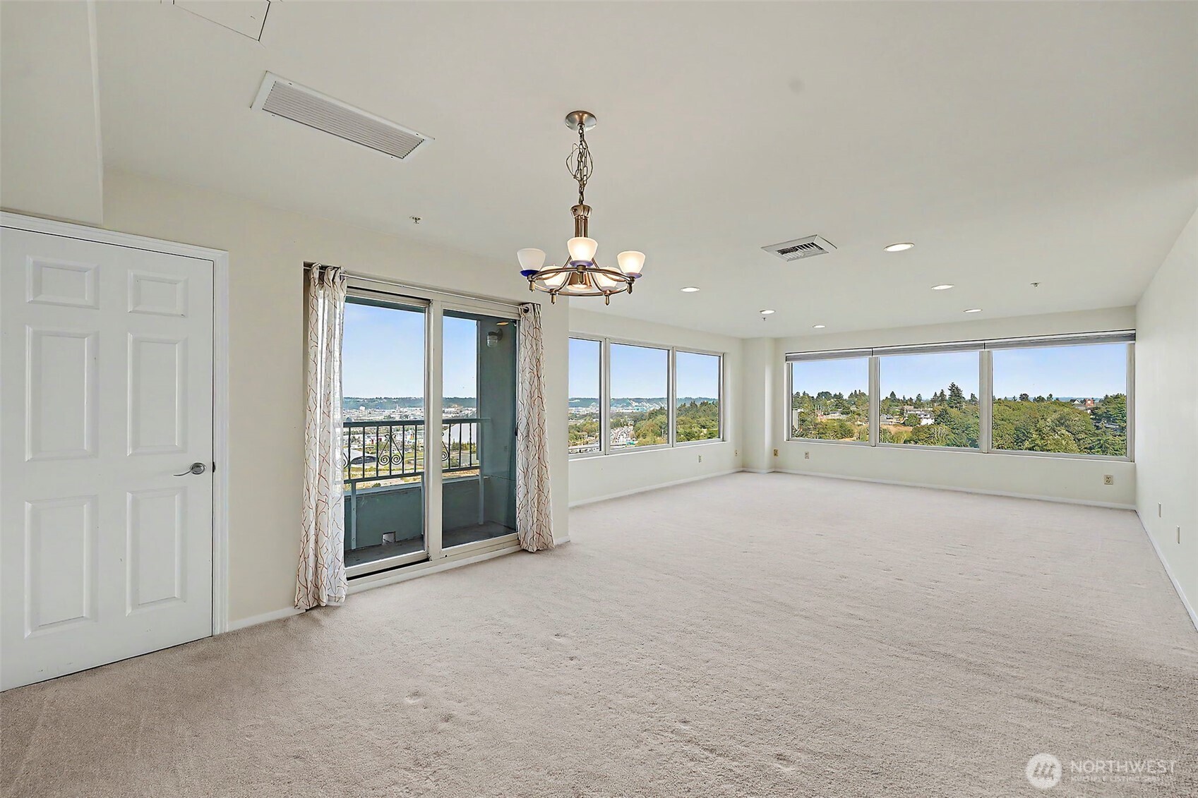 property viewer photo 3