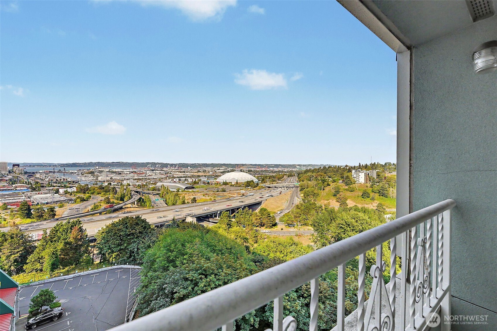 property viewer photo 4