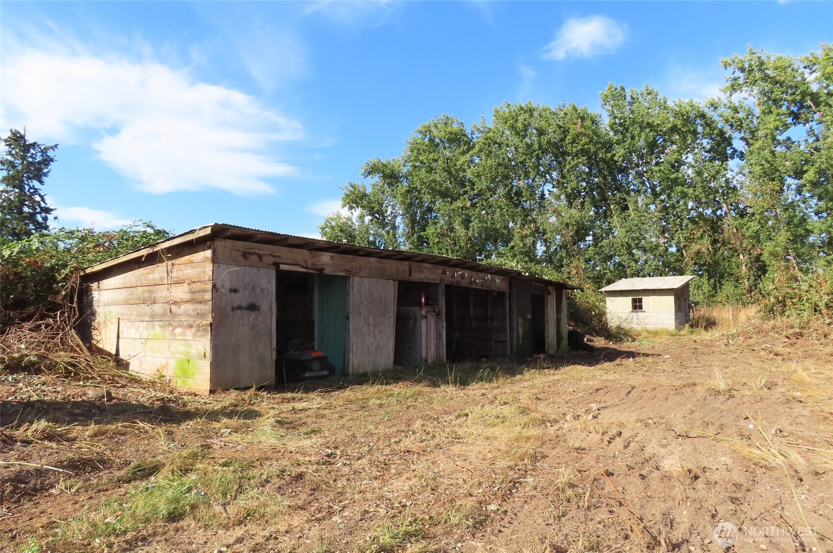 main property photo 31