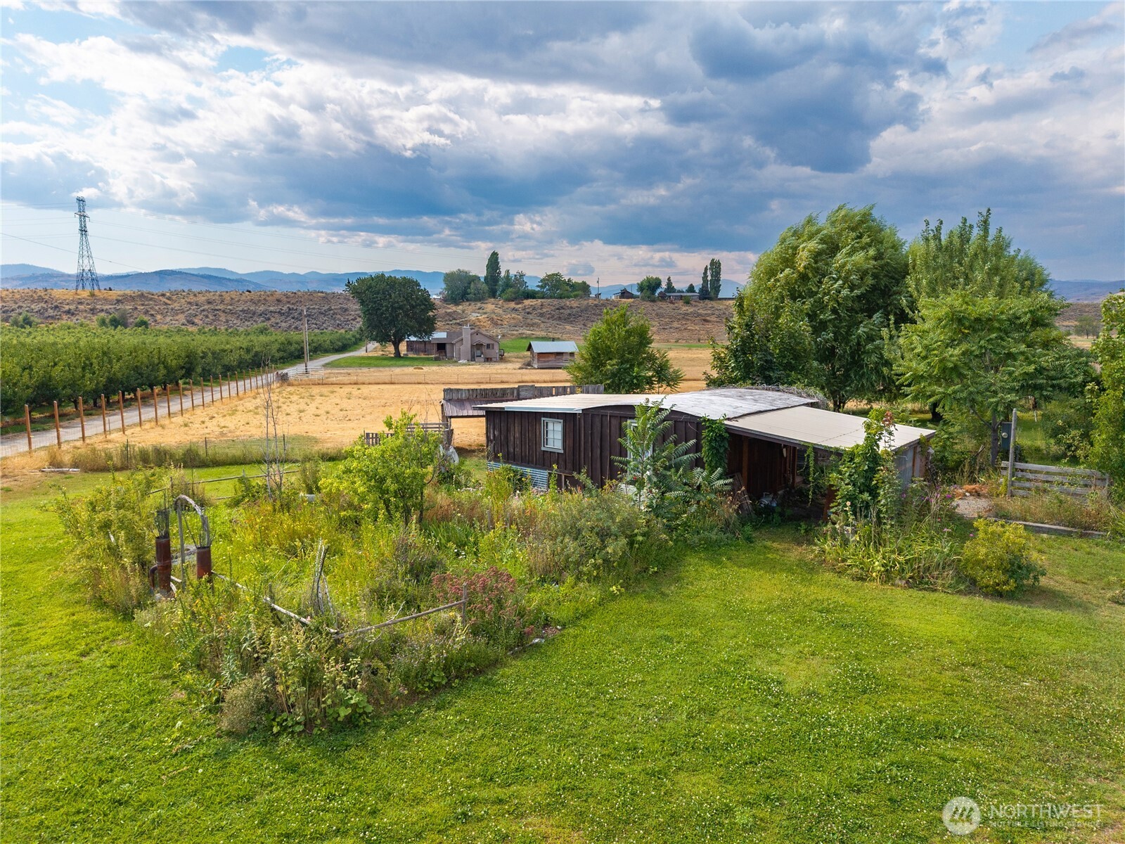 main property photo 36