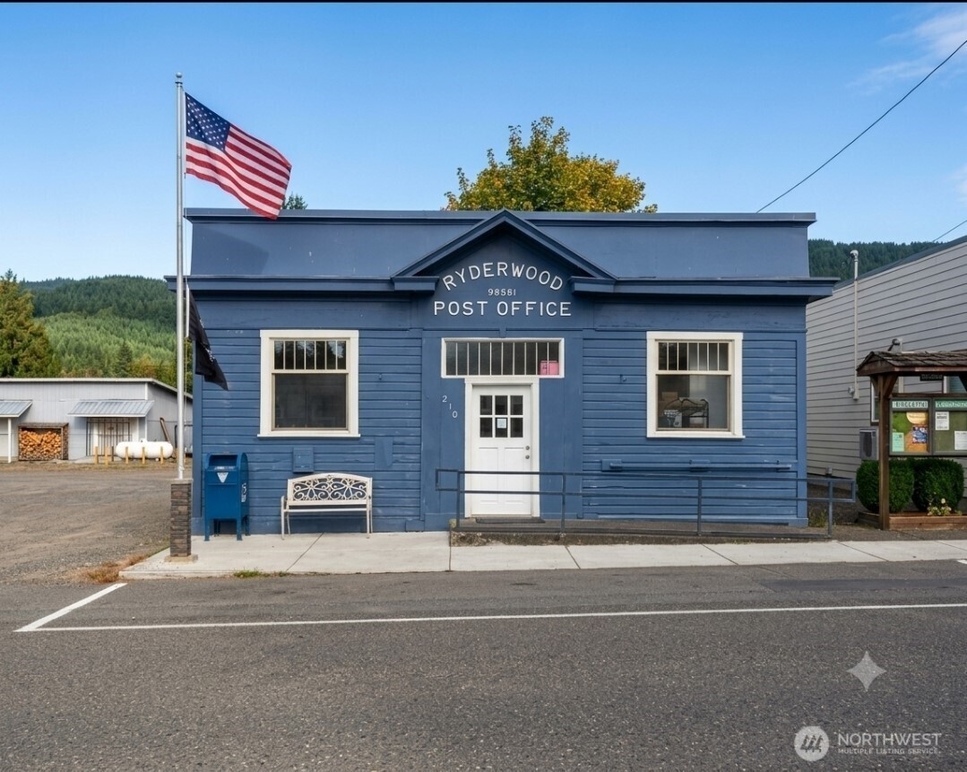 main property photo 29