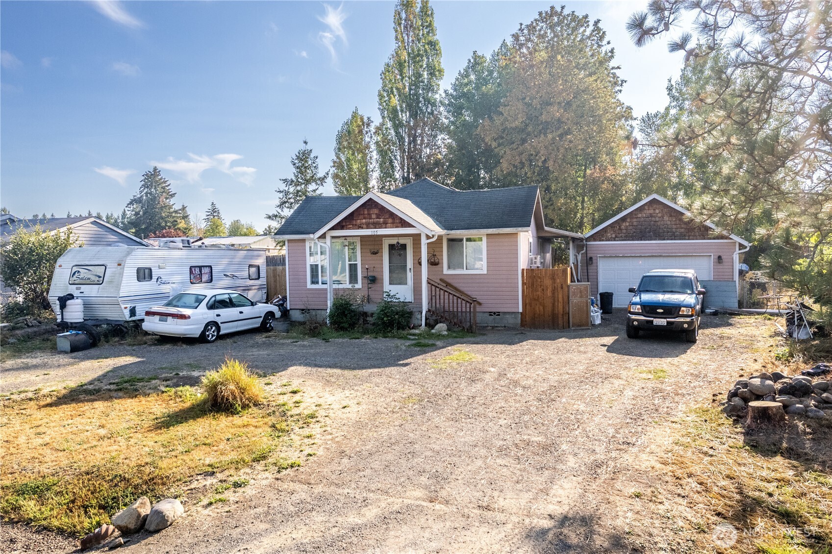 main property photo 0