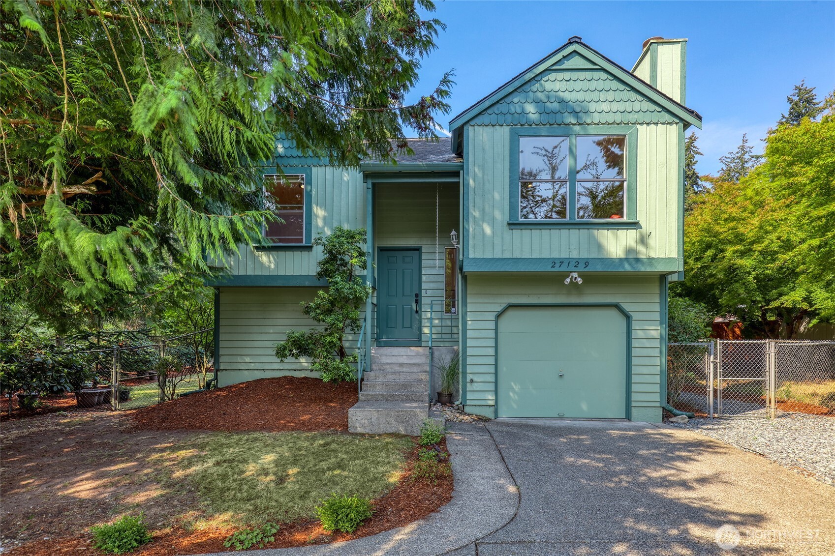 main property photo 0