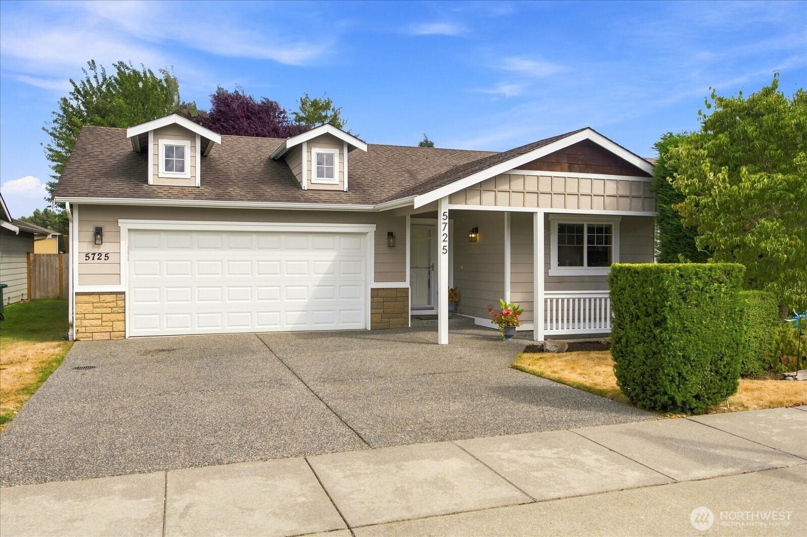 main property photo 0