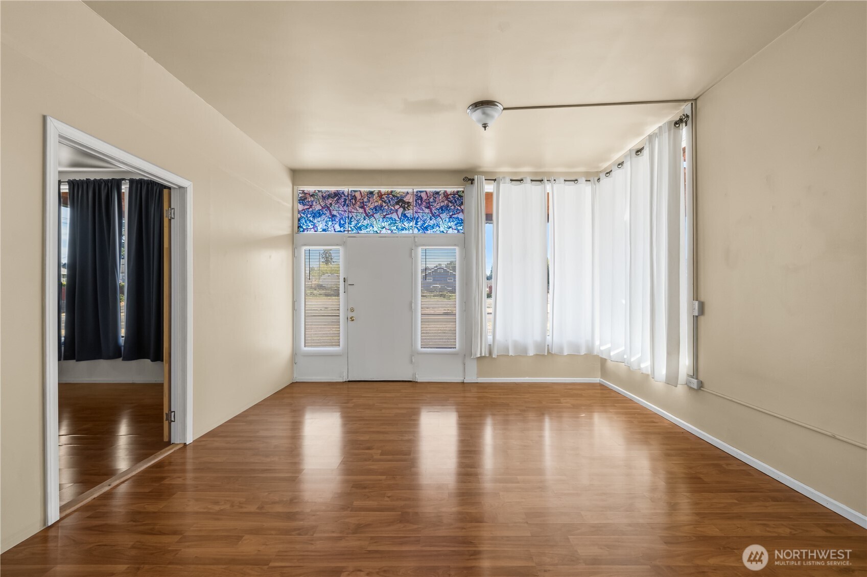 property viewer photo 14