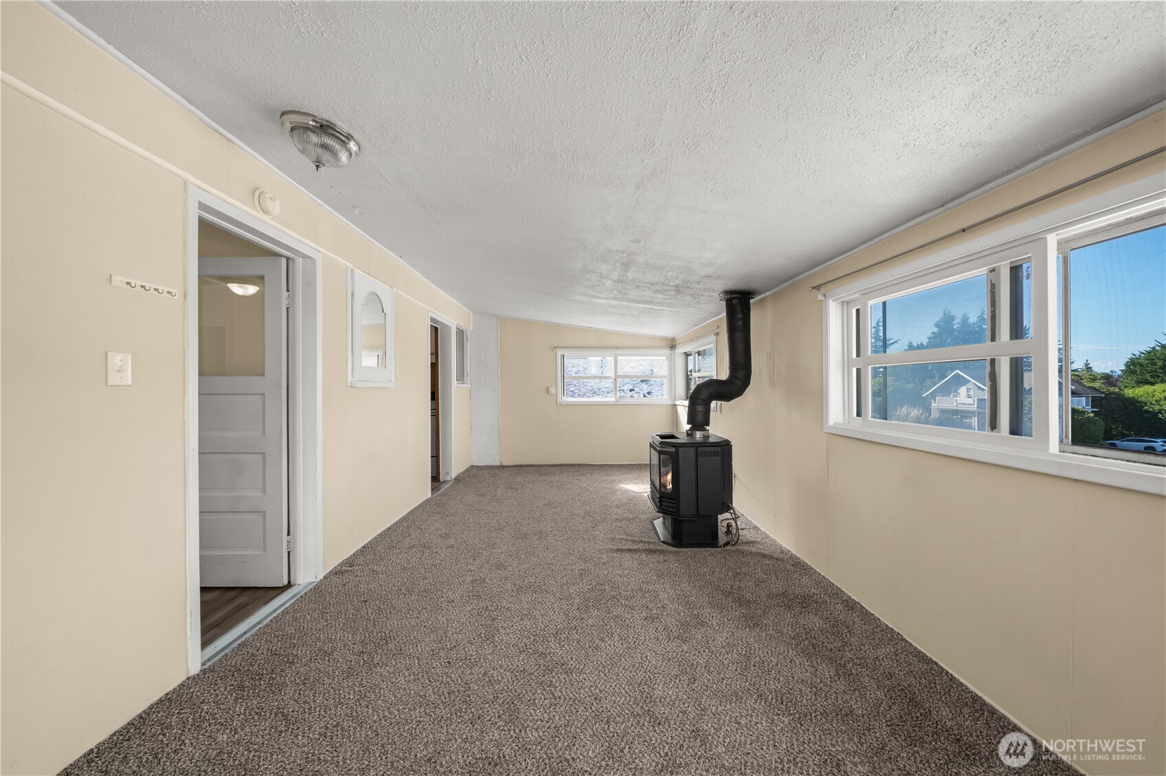property viewer photo 20
