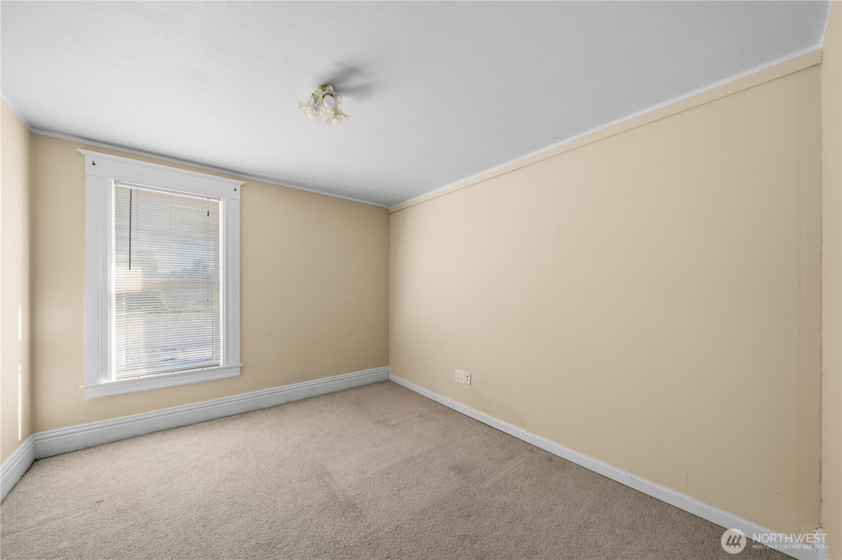 property viewer photo 27