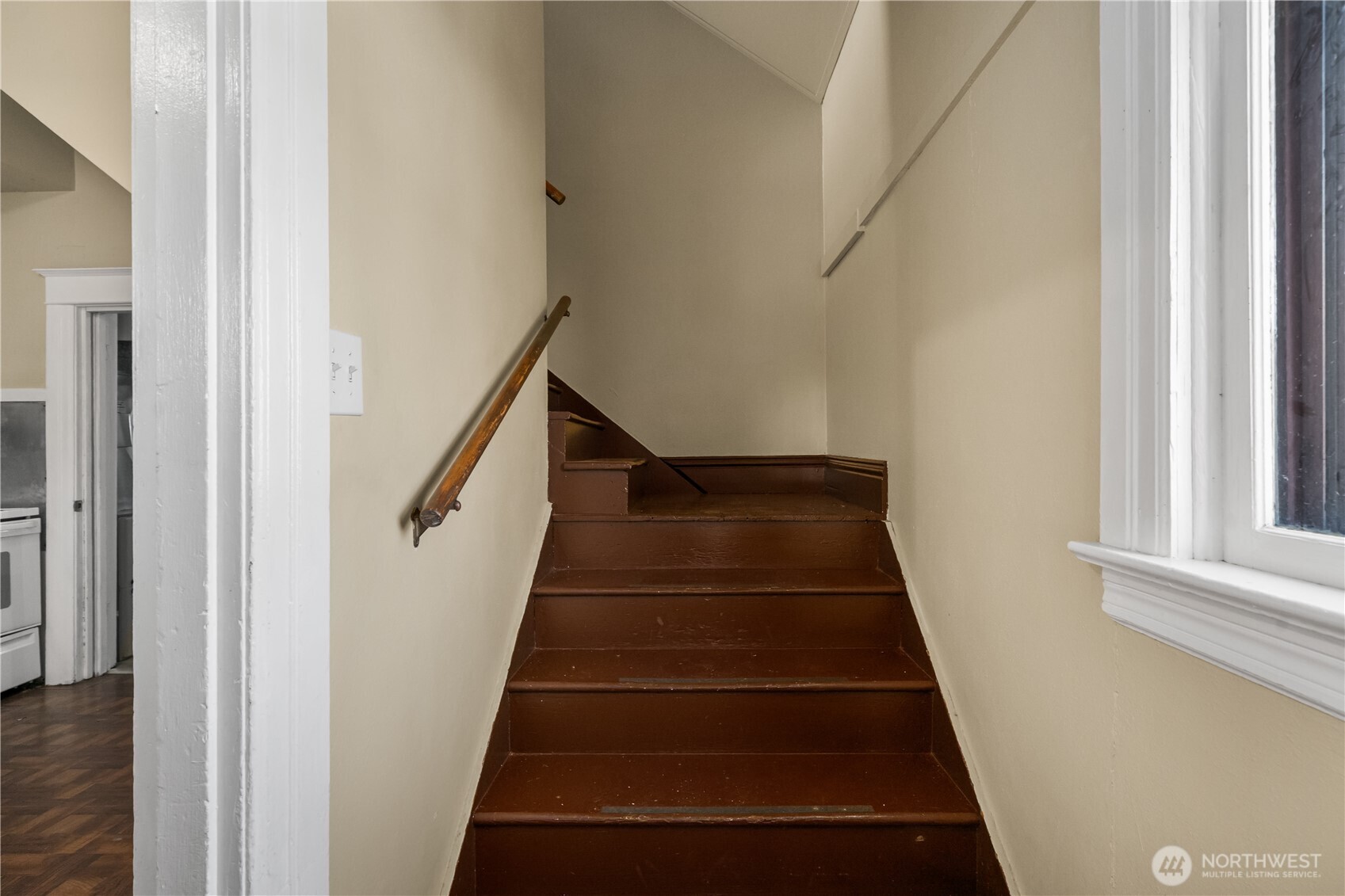 property viewer photo 6