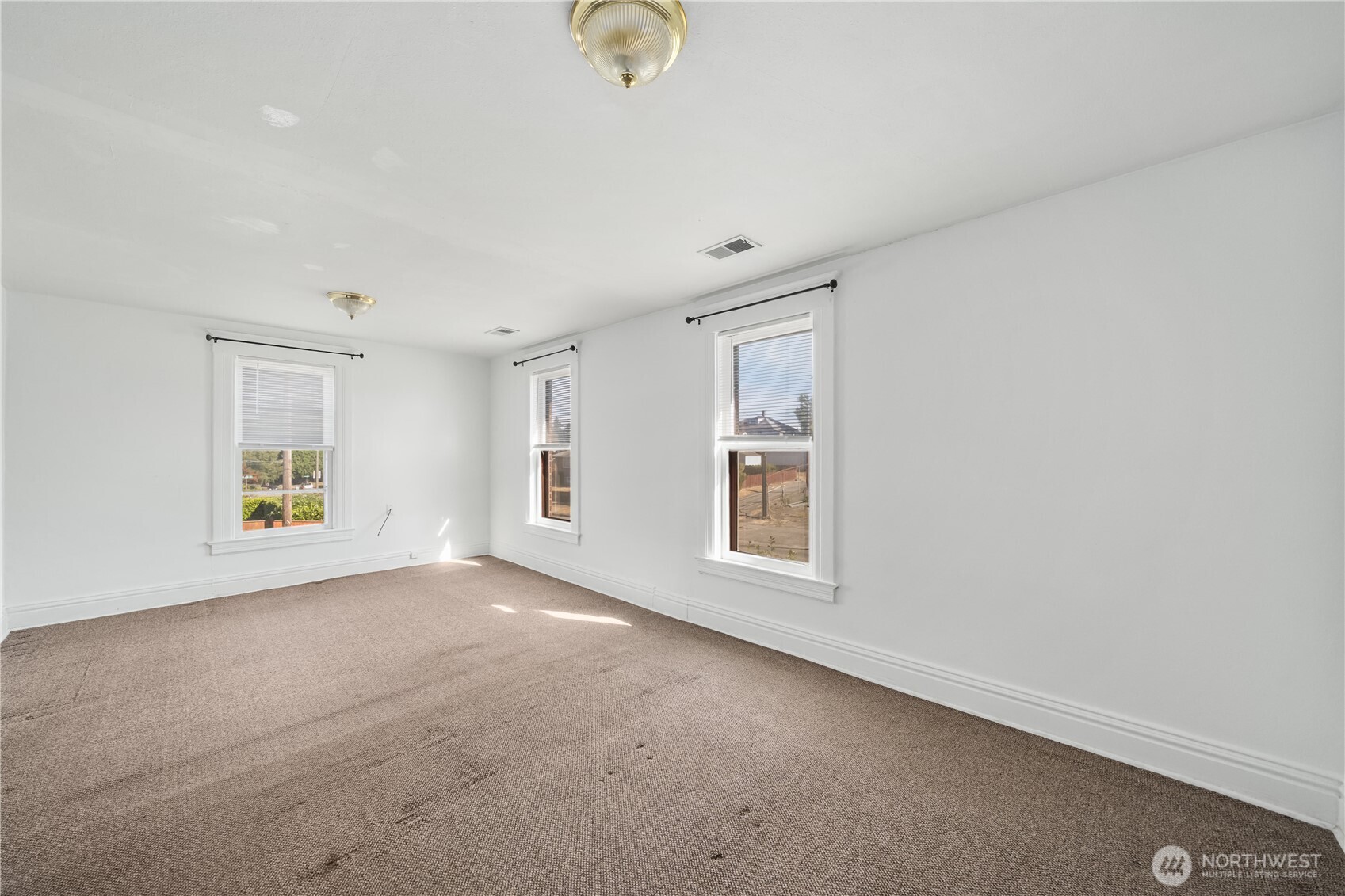 property viewer photo 8