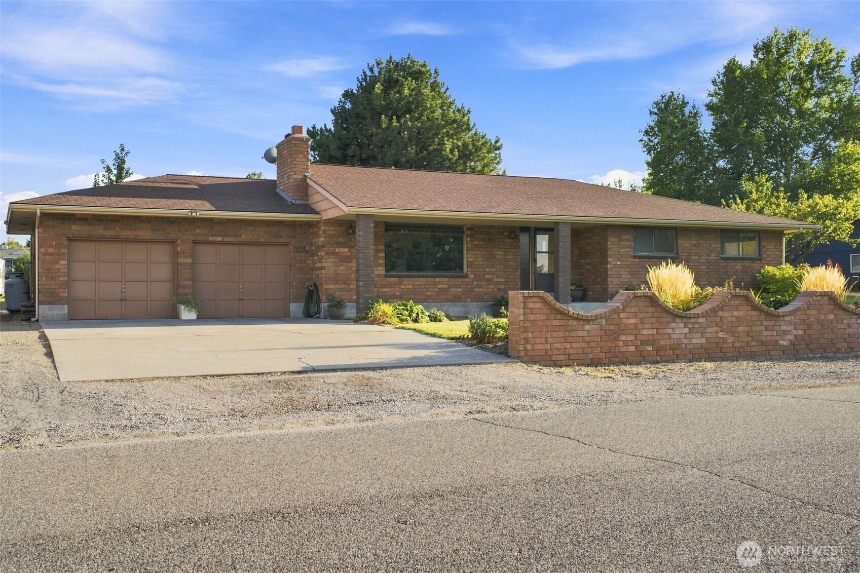 main property photo 0
