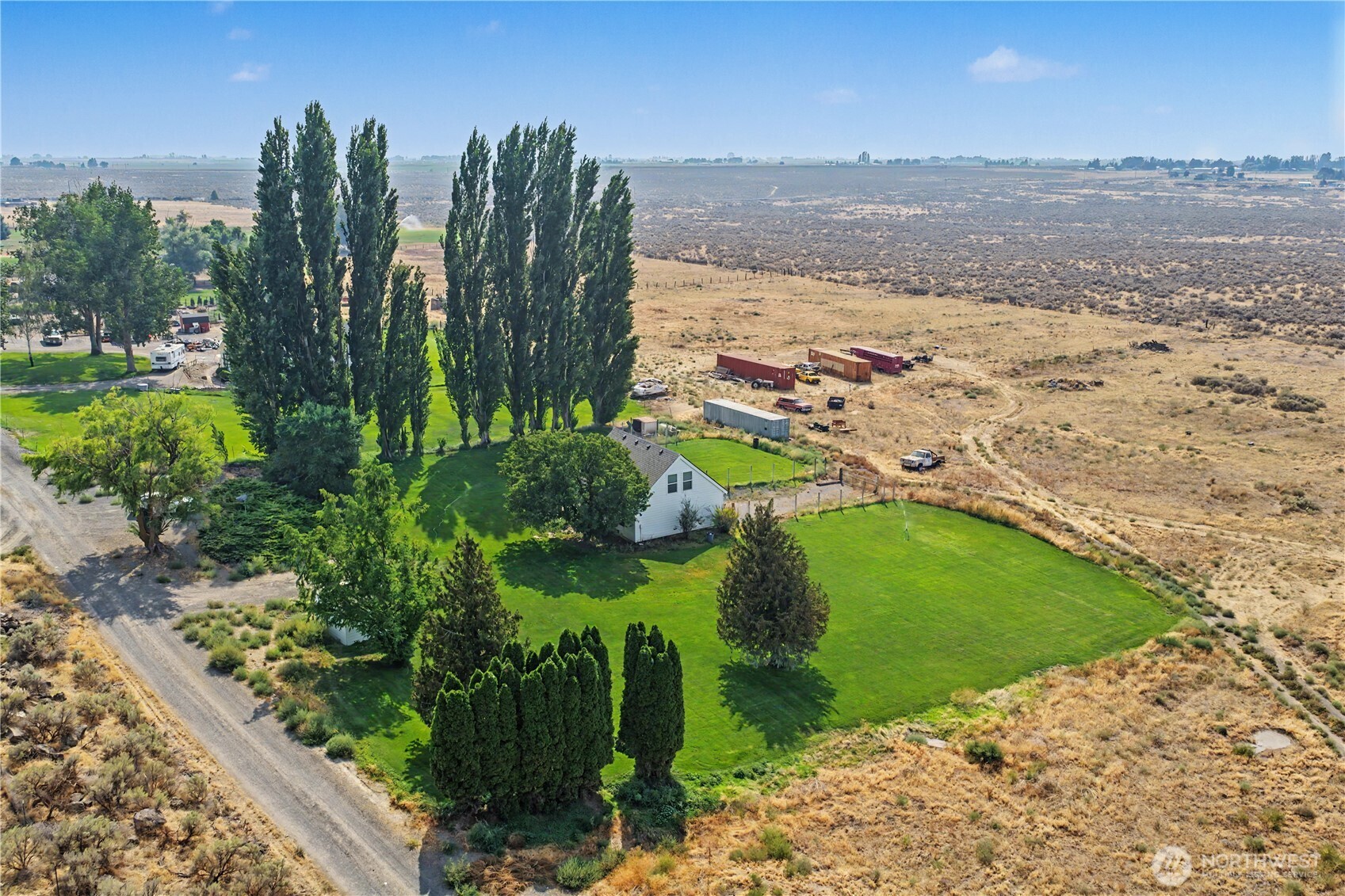 main property photo 36