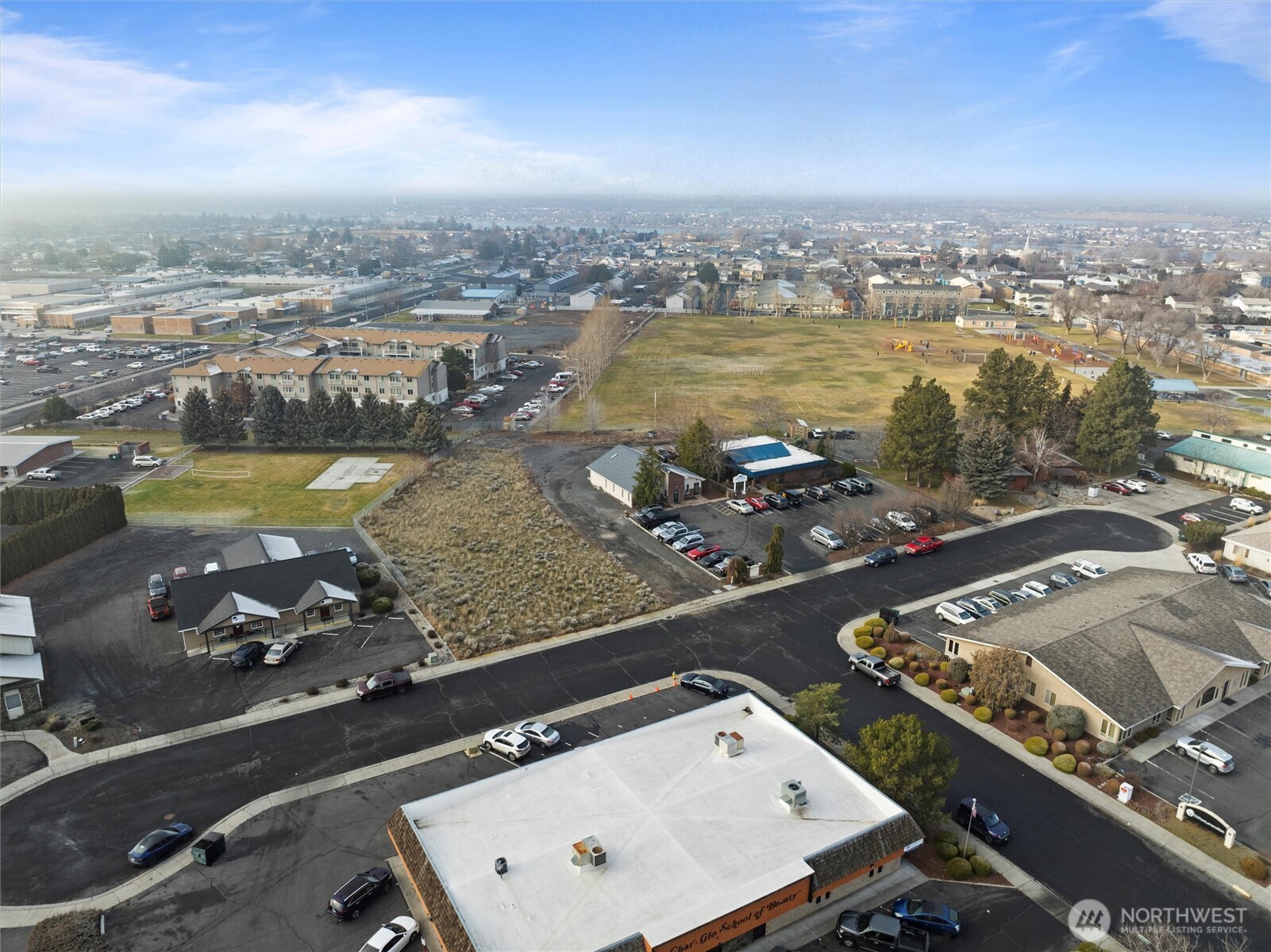 main property photo 9