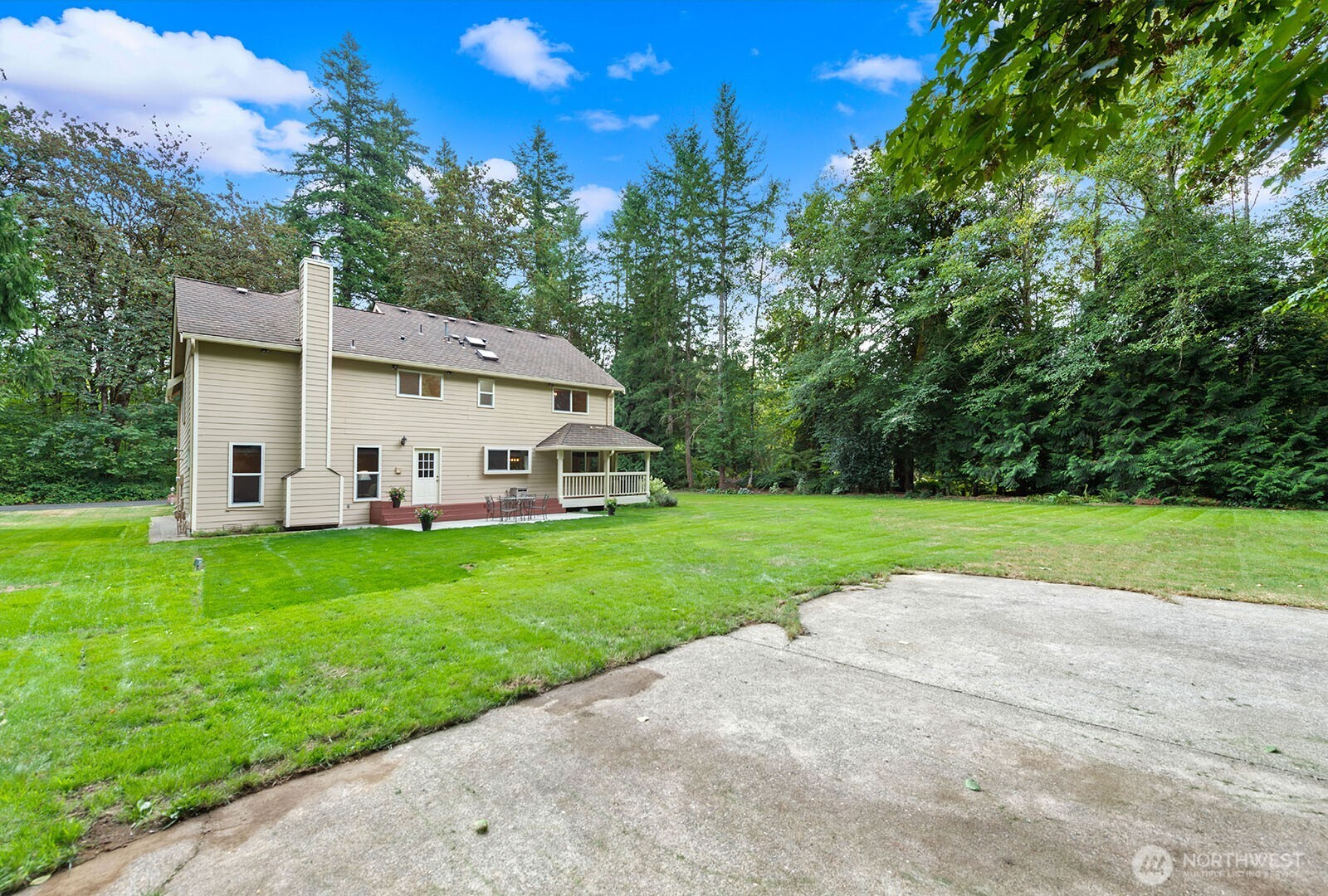 main property photo 27