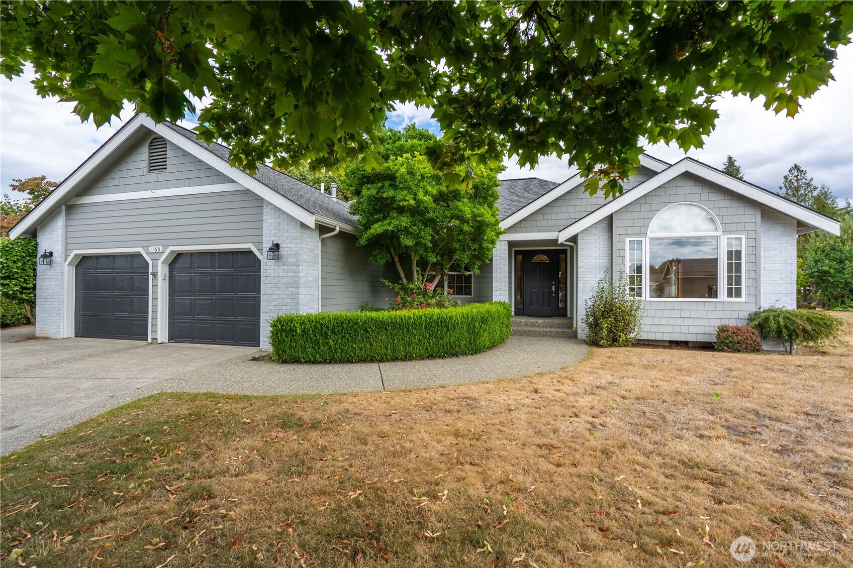 main property photo 0