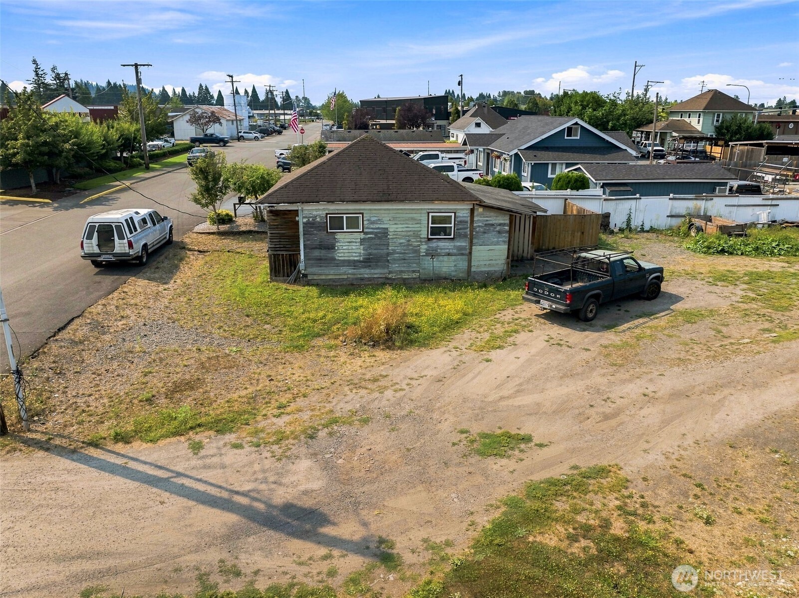 main property photo 5