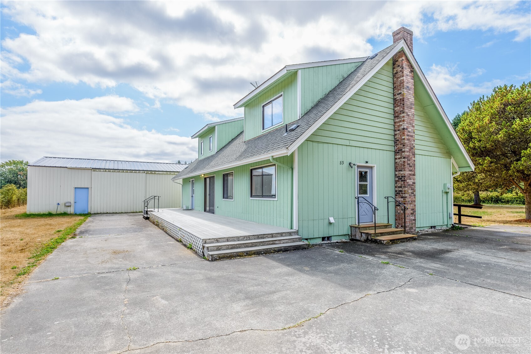 main property photo 27