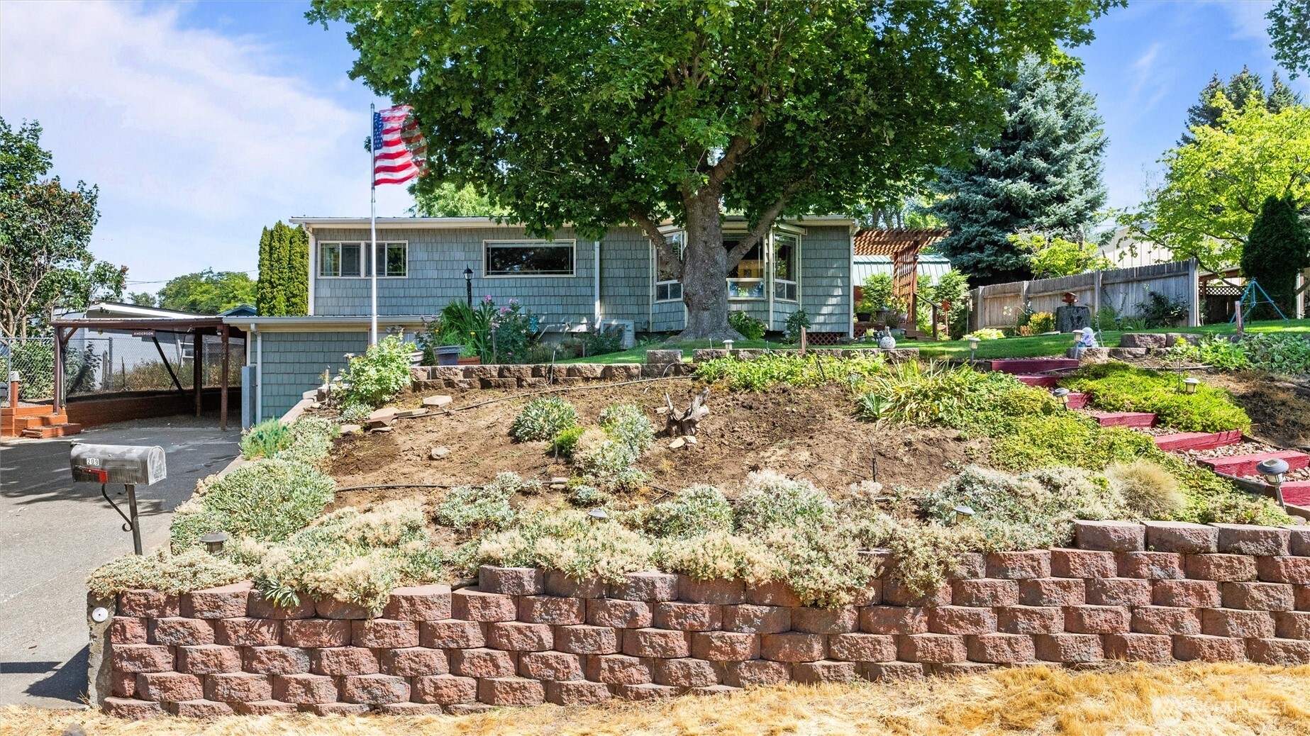 main property photo 0