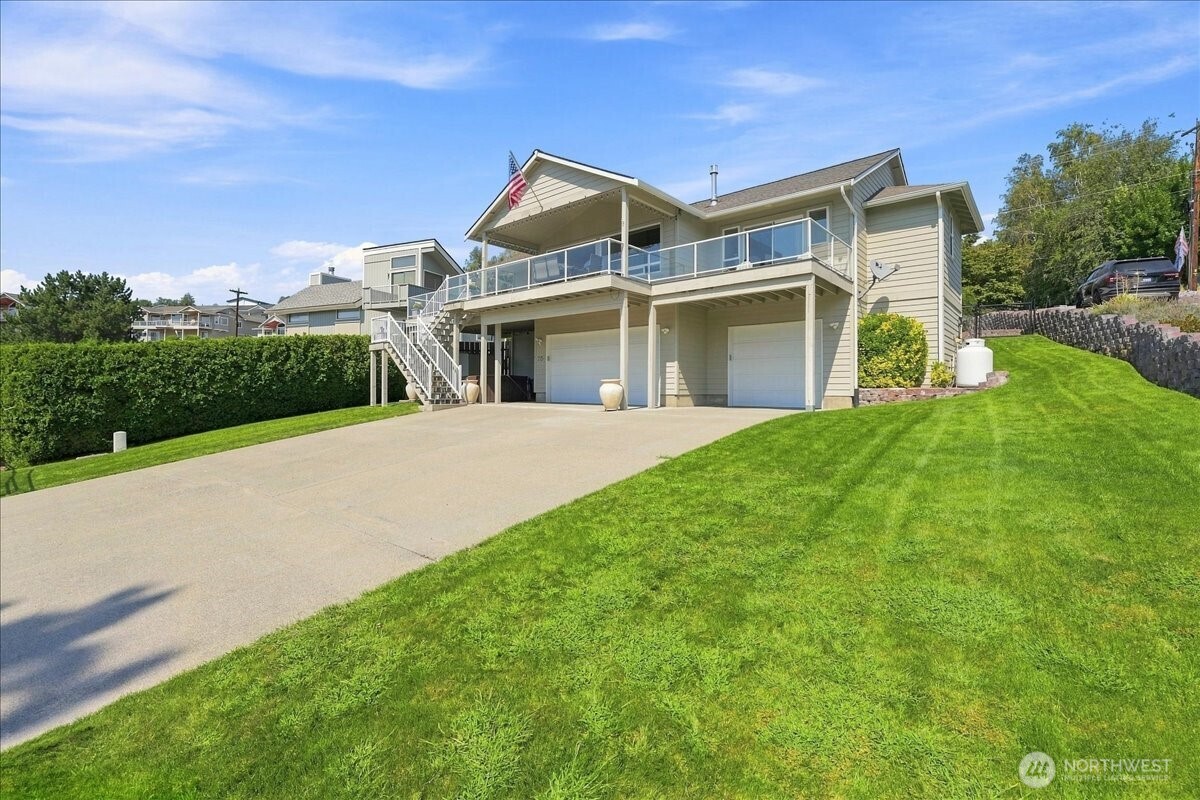 main property photo 0