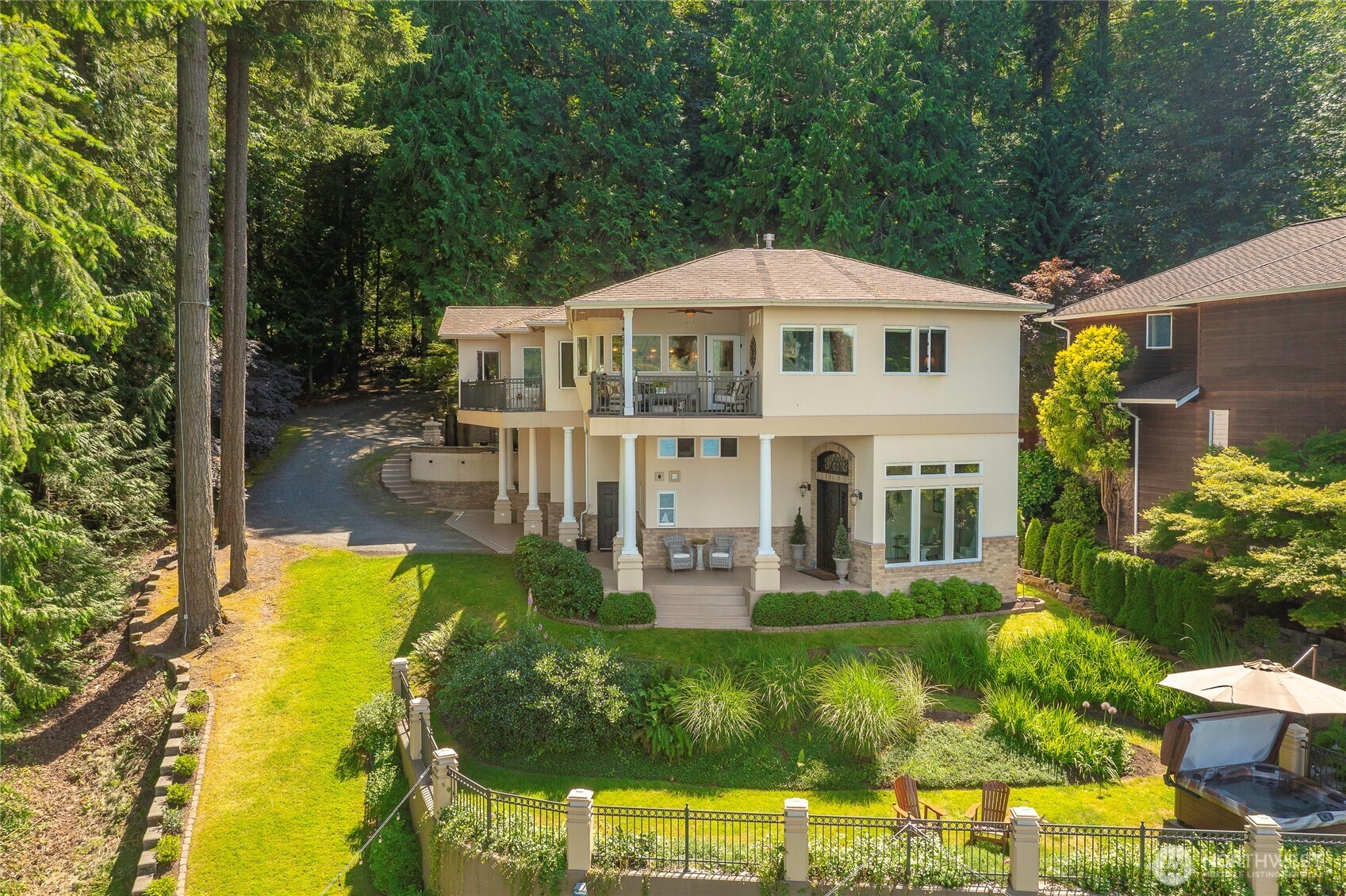 main property photo 0