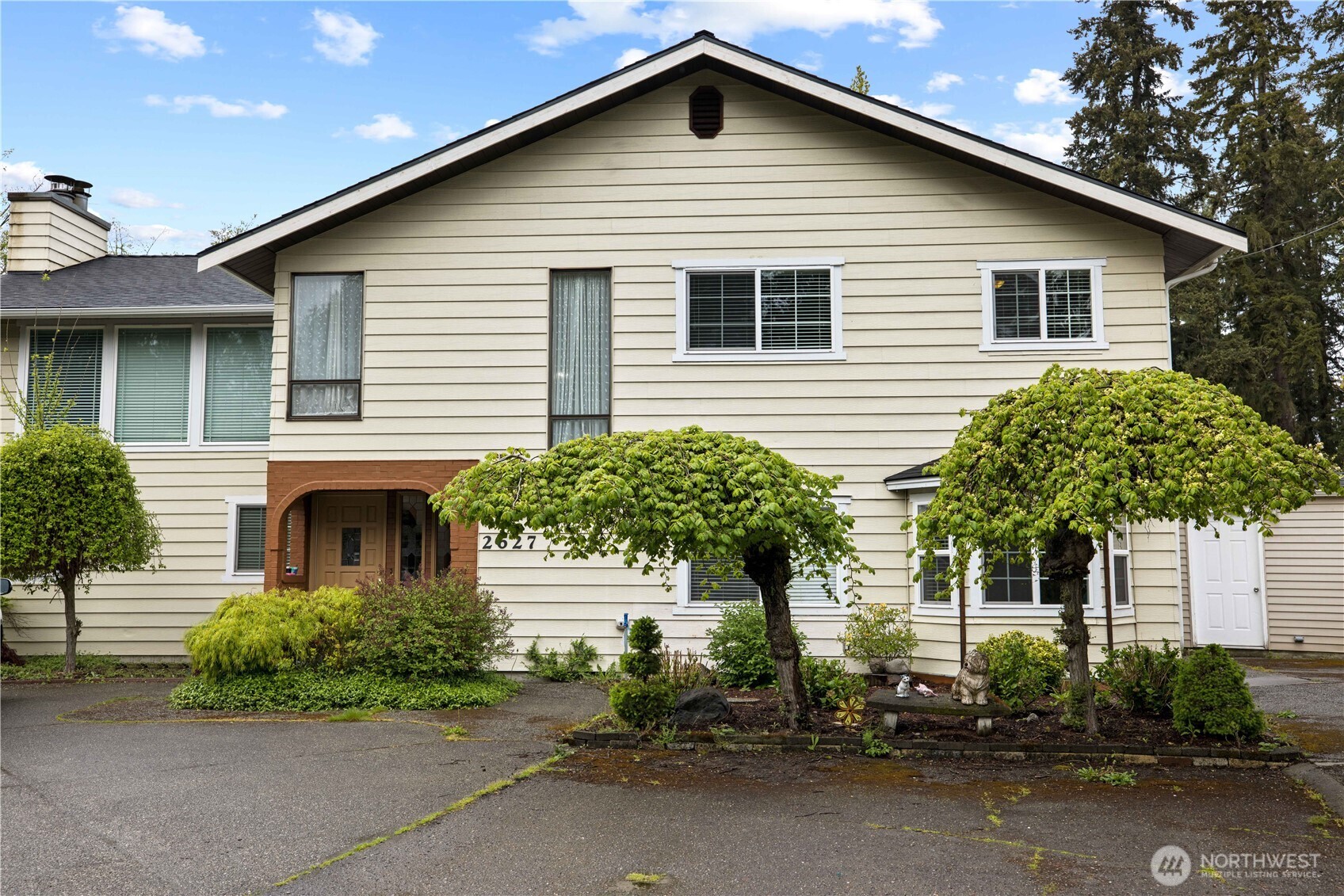 main property photo 0