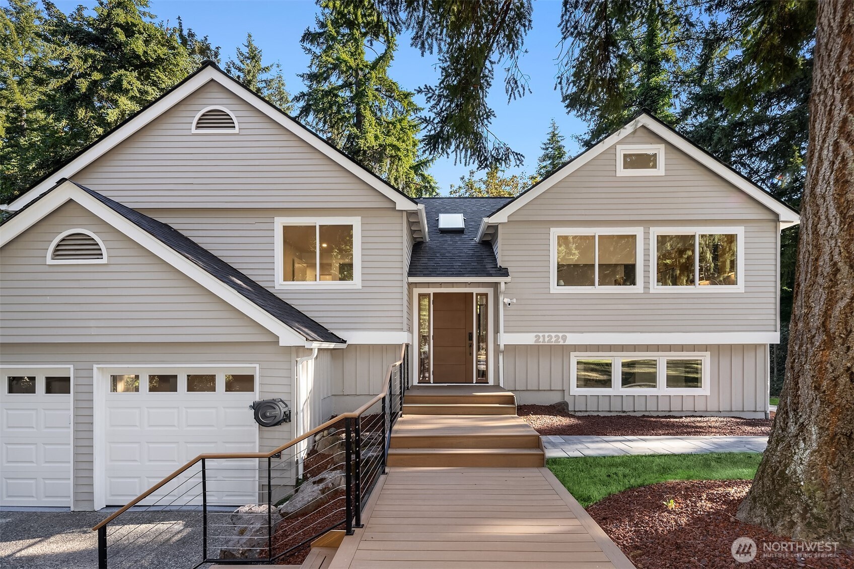 main property photo 0