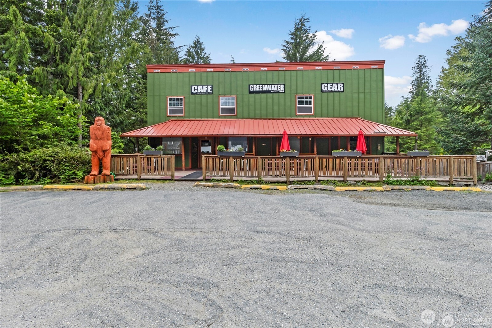 main property photo 0