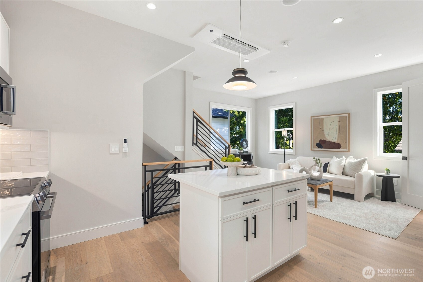 property viewer photo 8